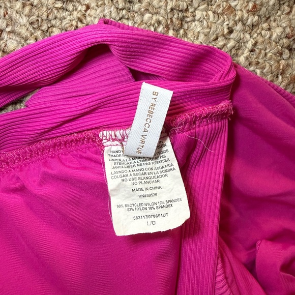 BECCA Ribbed Halter Triangle Bikini Top - Picture 4 of 5